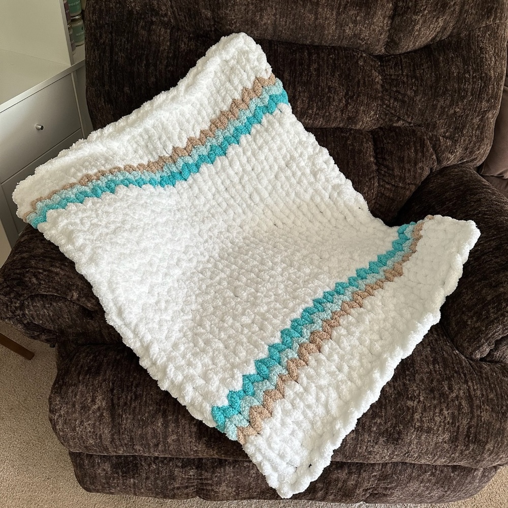 Beachy Chunky Knit Baby Toddler Pet Blanket - Fluffy and Soft Hand Knit Chenille
